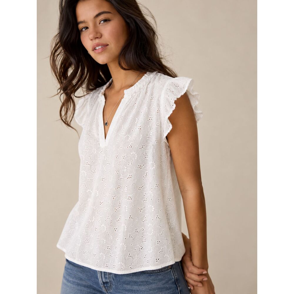 OFT White Floral Eyelet Ruffle Sleeve Blouse Top Size MP Petite Medium
